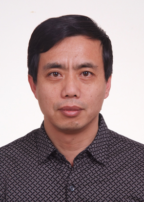 王清剛照片.jpg